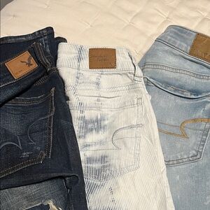 American Eagle Outfitters Women's Jeans - Dark Blue, Light Blue, White